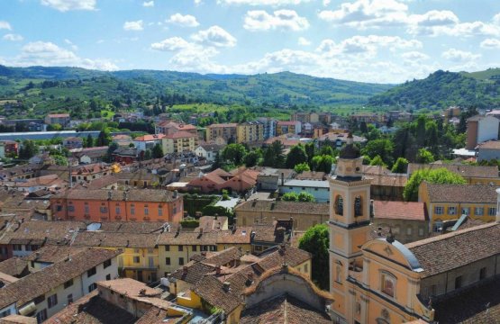 À vendre Établissement d’hébergement Ville Canelli Piemonte