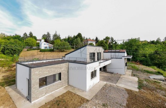 Zu verkaufen Villa Landschaft Montelupo Albese Piemonte